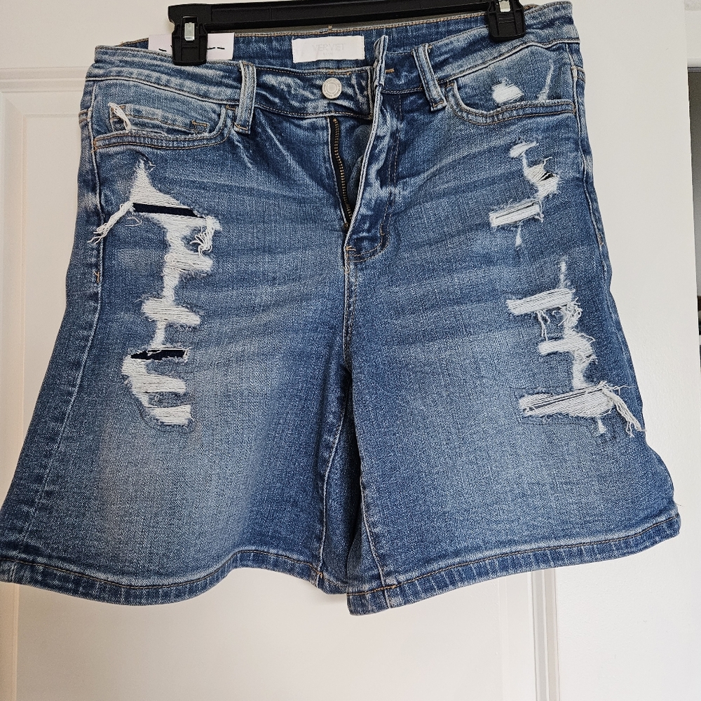 NWT Vervet Rolled Cuff Shorts